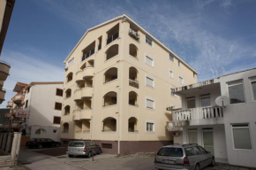 Отель Apartmani Jovan  Будва